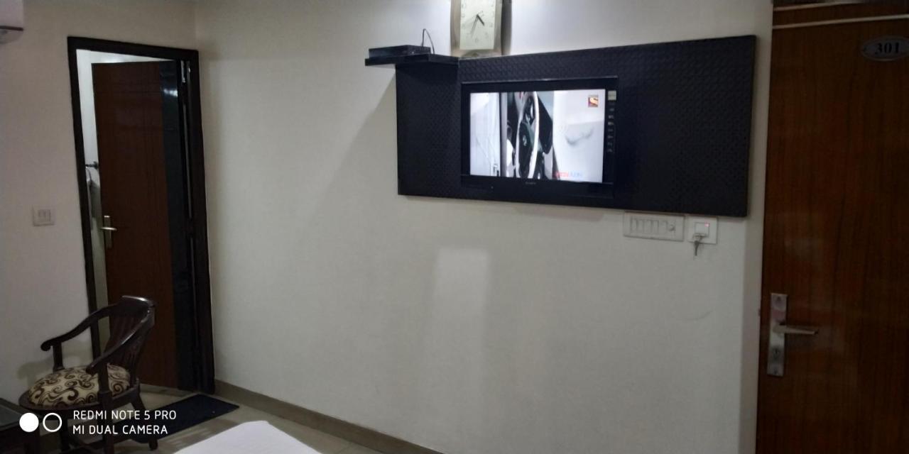 Adb Rooms Udhav Palace نيودلهي المظهر الخارجي الصورة