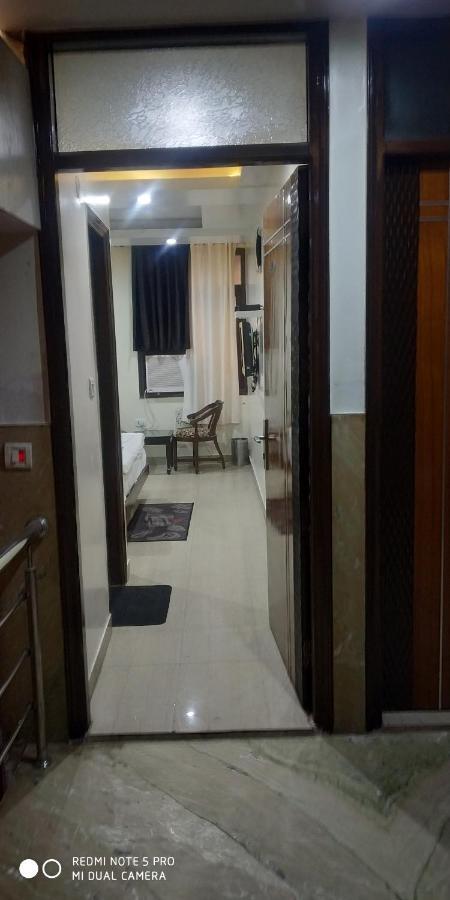 Adb Rooms Udhav Palace نيودلهي المظهر الخارجي الصورة