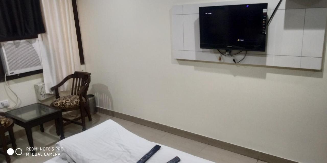 Adb Rooms Udhav Palace نيودلهي المظهر الخارجي الصورة