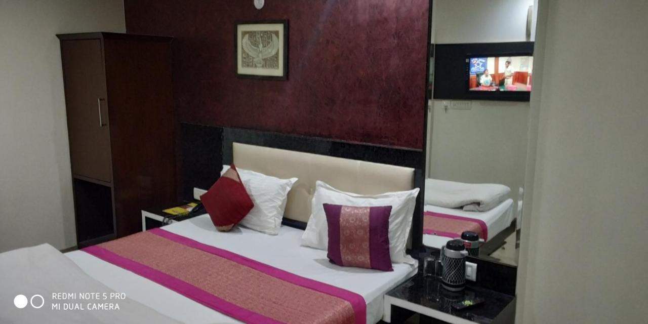 Adb Rooms Udhav Palace نيودلهي المظهر الخارجي الصورة