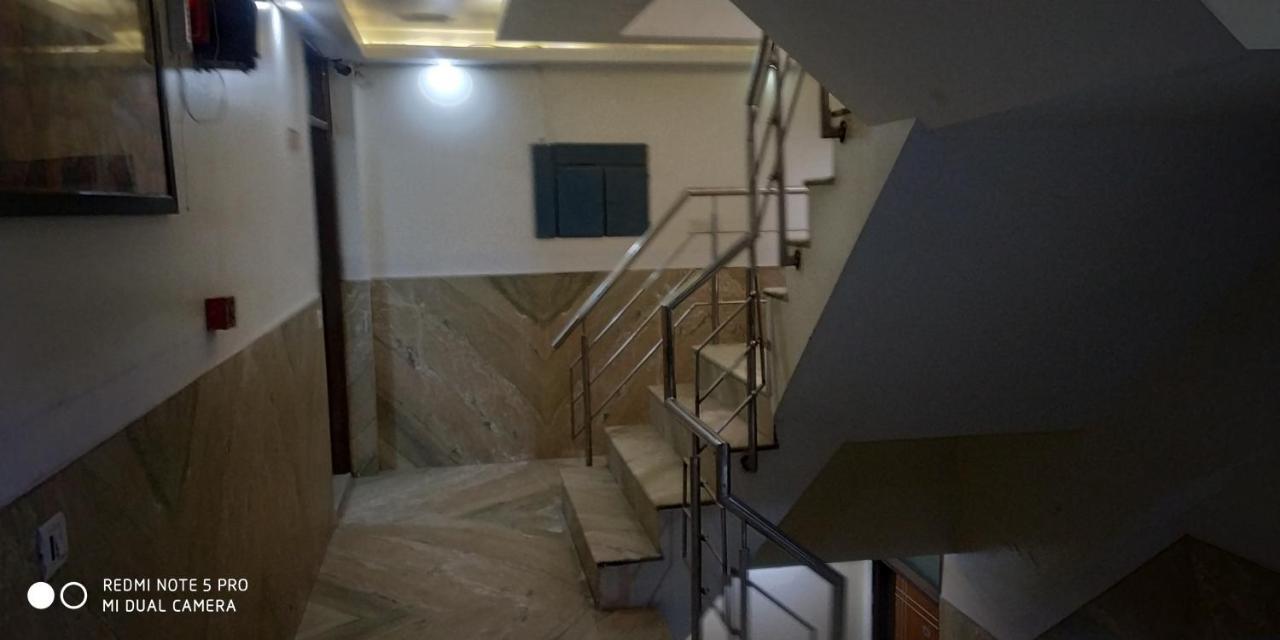 Adb Rooms Udhav Palace نيودلهي المظهر الخارجي الصورة