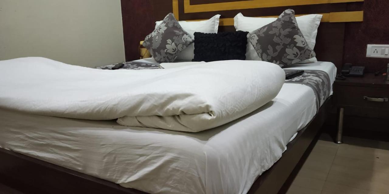 Adb Rooms Udhav Palace نيودلهي المظهر الخارجي الصورة