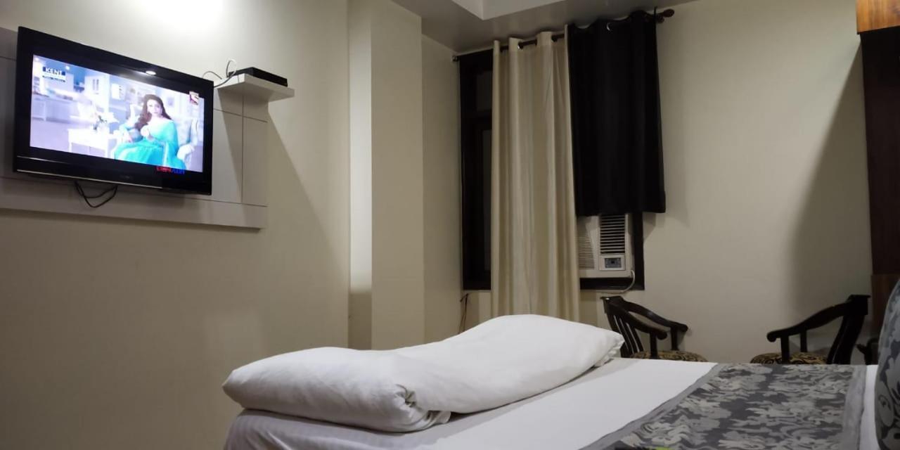 Adb Rooms Udhav Palace نيودلهي المظهر الخارجي الصورة