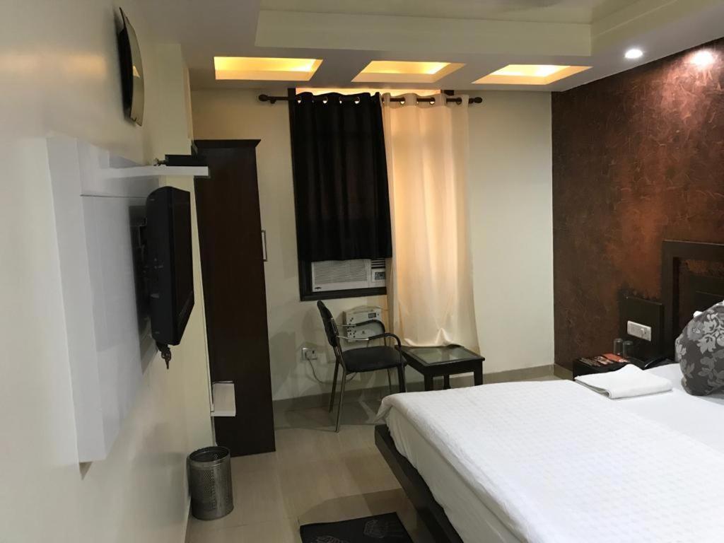 Adb Rooms Udhav Palace نيودلهي المظهر الخارجي الصورة