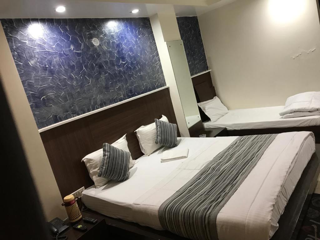Adb Rooms Udhav Palace نيودلهي المظهر الخارجي الصورة
