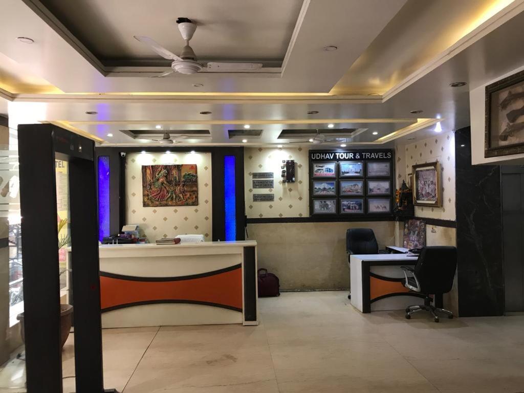 Adb Rooms Udhav Palace نيودلهي المظهر الخارجي الصورة