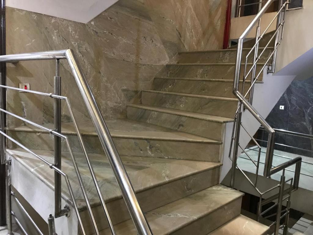 Adb Rooms Udhav Palace نيودلهي المظهر الخارجي الصورة