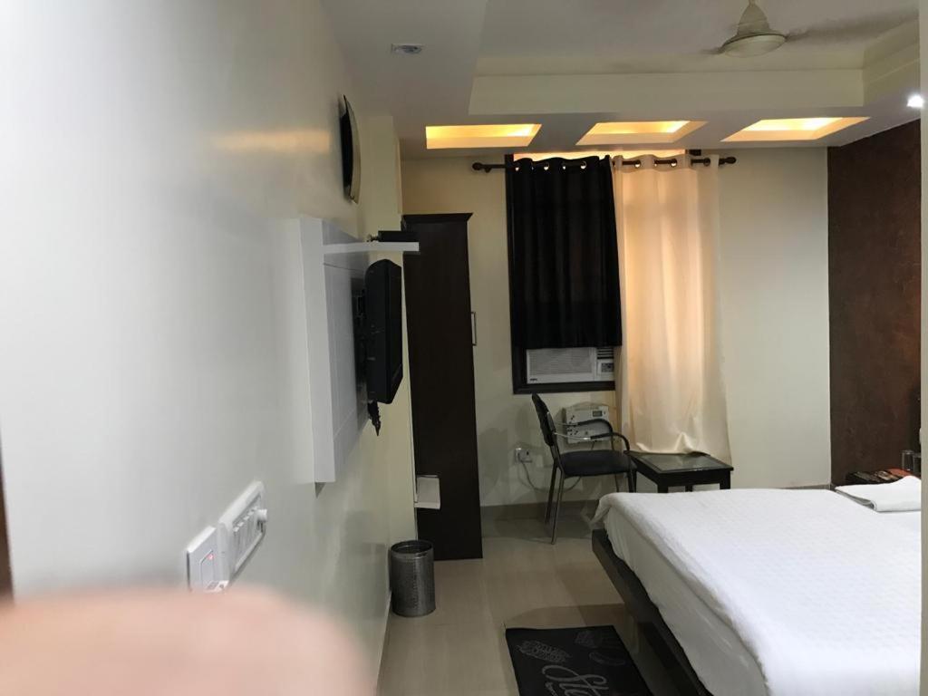 Adb Rooms Udhav Palace نيودلهي المظهر الخارجي الصورة